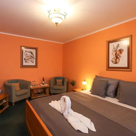 Guest house Lhotka 3*